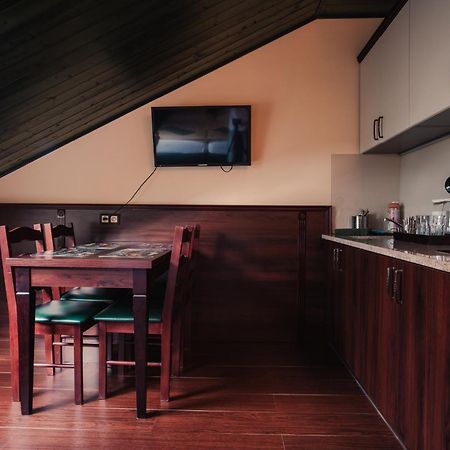 Shoemaker Irish Pub & Accommodation Kielce Ngoại thất bức ảnh