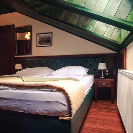 Shoemaker Irish Pub & Accommodation Kielce Ngoại thất bức ảnh