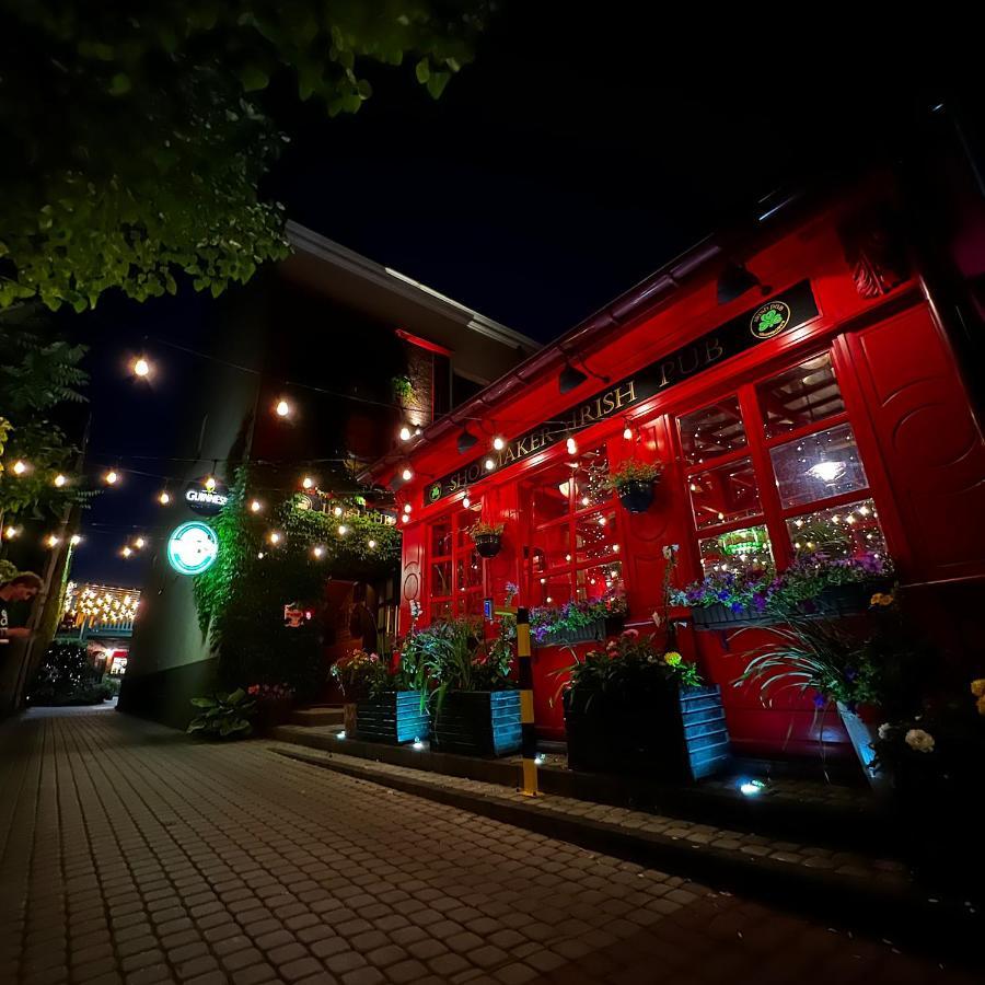 Shoemaker Irish Pub & Accommodation Kielce Ngoại thất bức ảnh