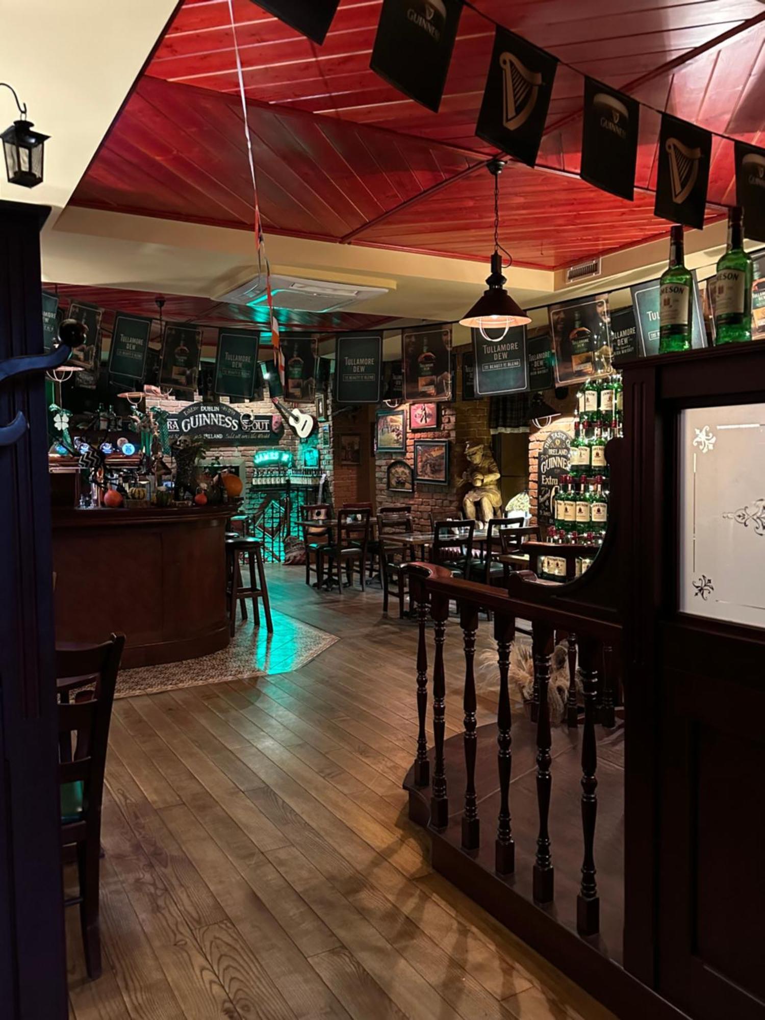 Shoemaker Irish Pub & Accommodation Kielce Ngoại thất bức ảnh
