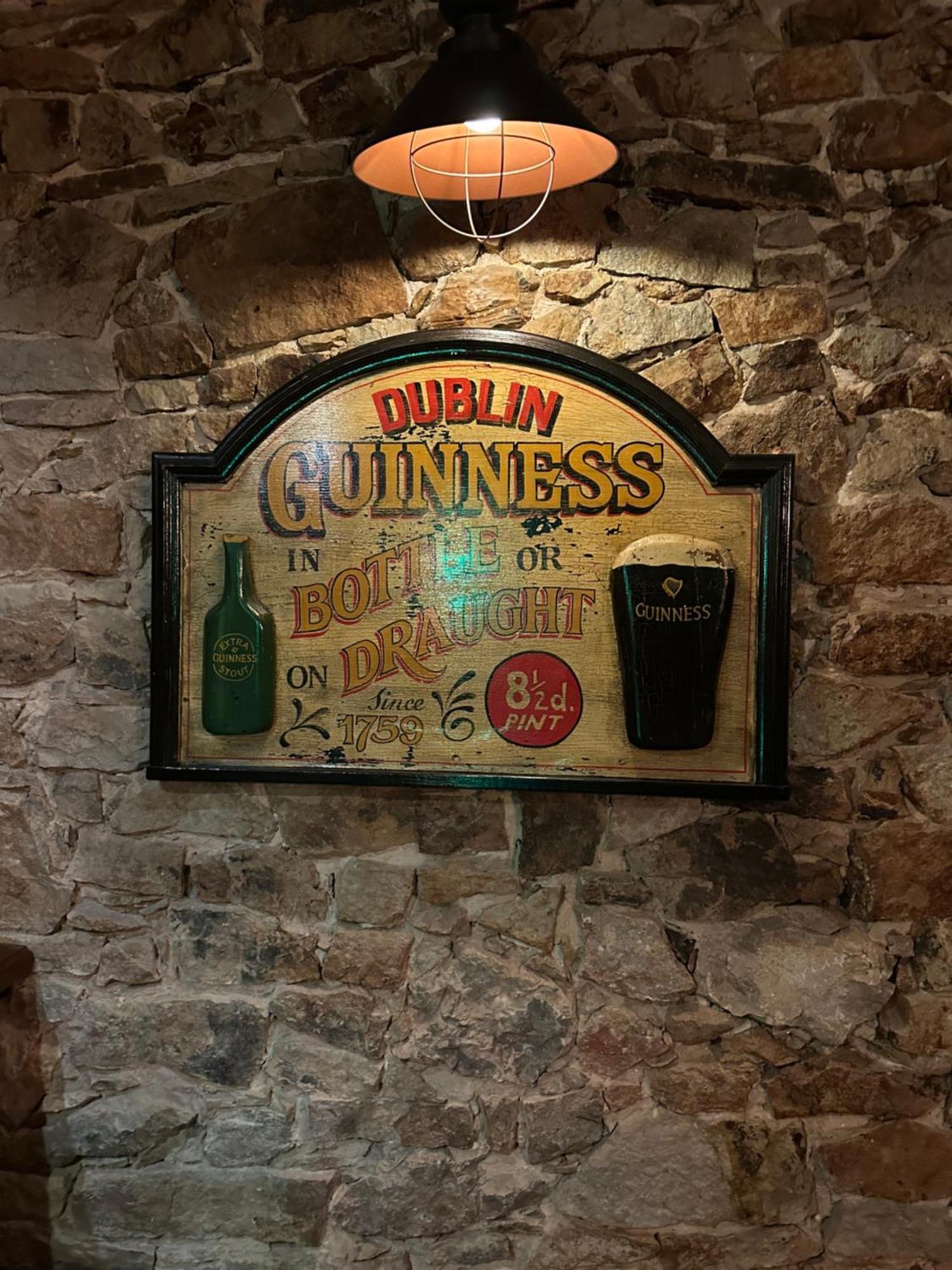 Shoemaker Irish Pub & Accommodation Kielce Ngoại thất bức ảnh