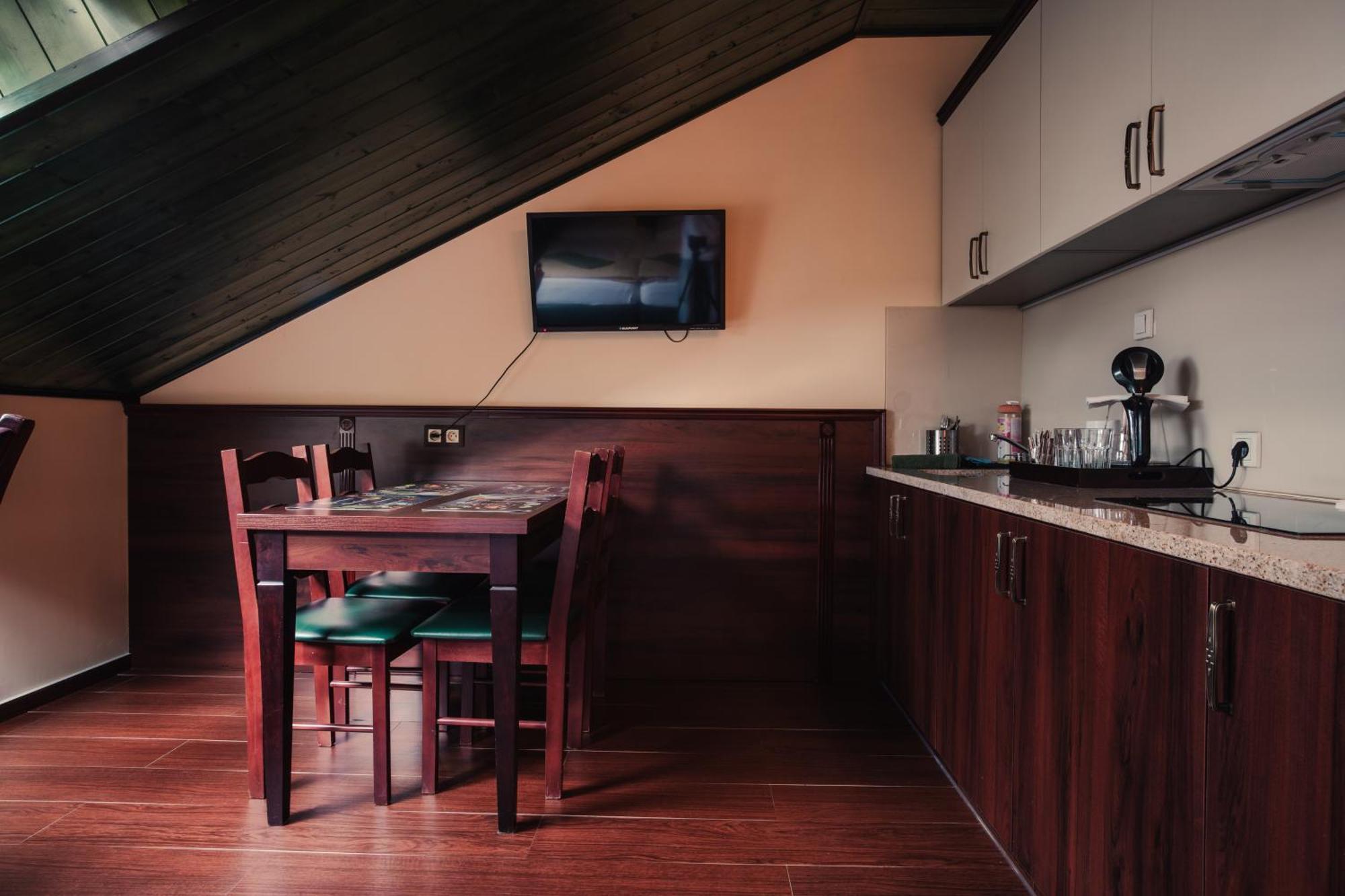 Shoemaker Irish Pub & Accommodation Kielce Ngoại thất bức ảnh