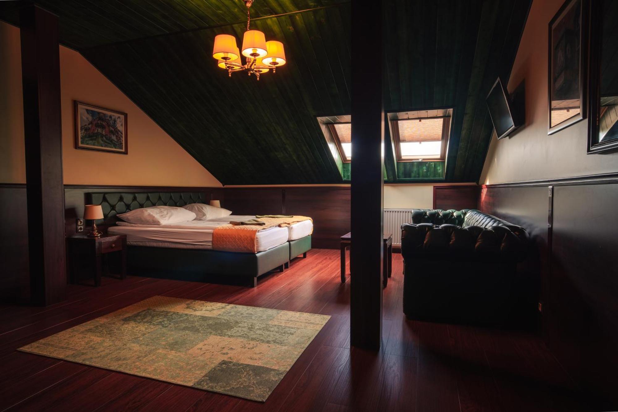 Shoemaker Irish Pub & Accommodation Kielce Ngoại thất bức ảnh