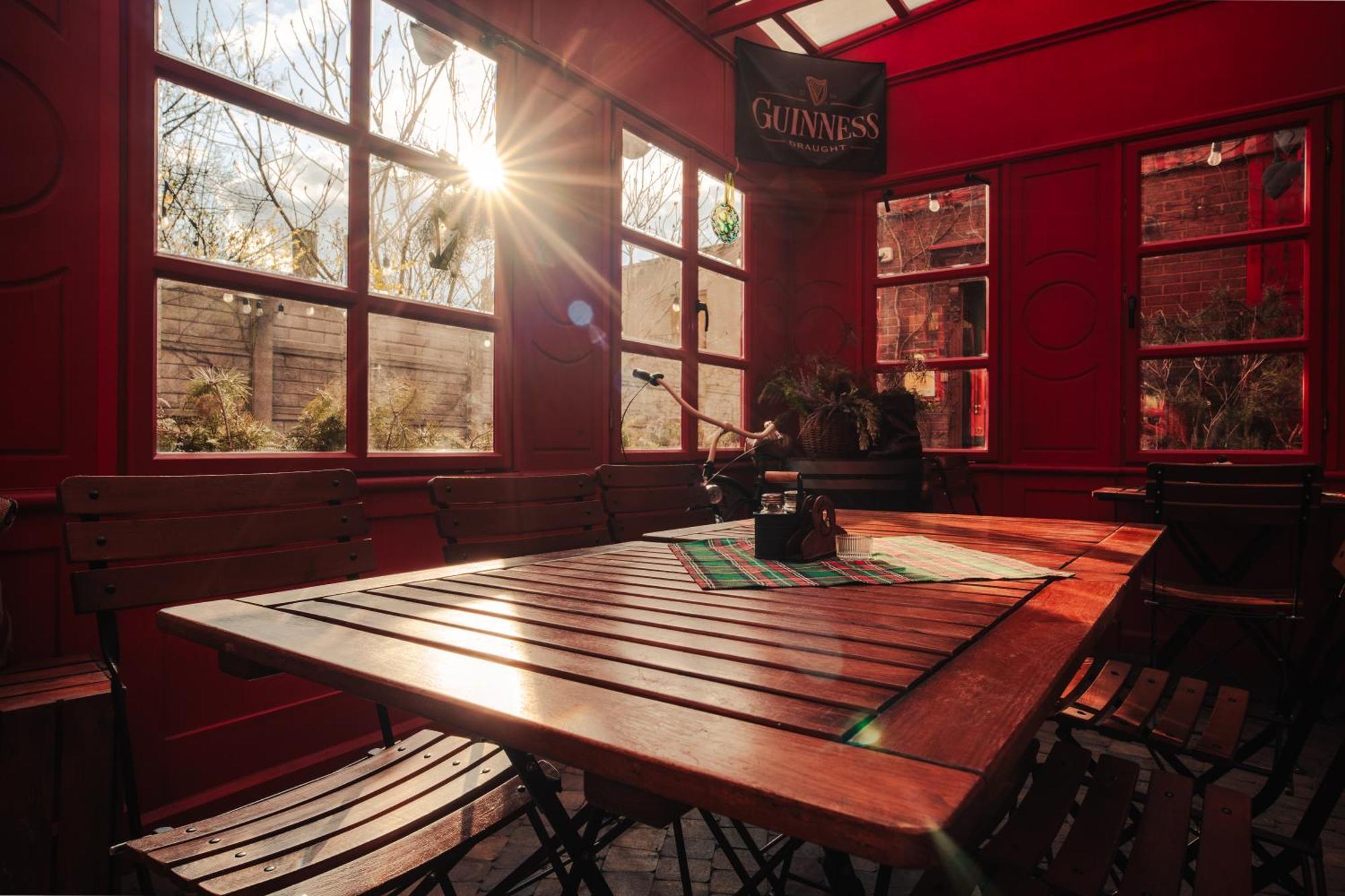 Shoemaker Irish Pub & Accommodation Kielce Ngoại thất bức ảnh