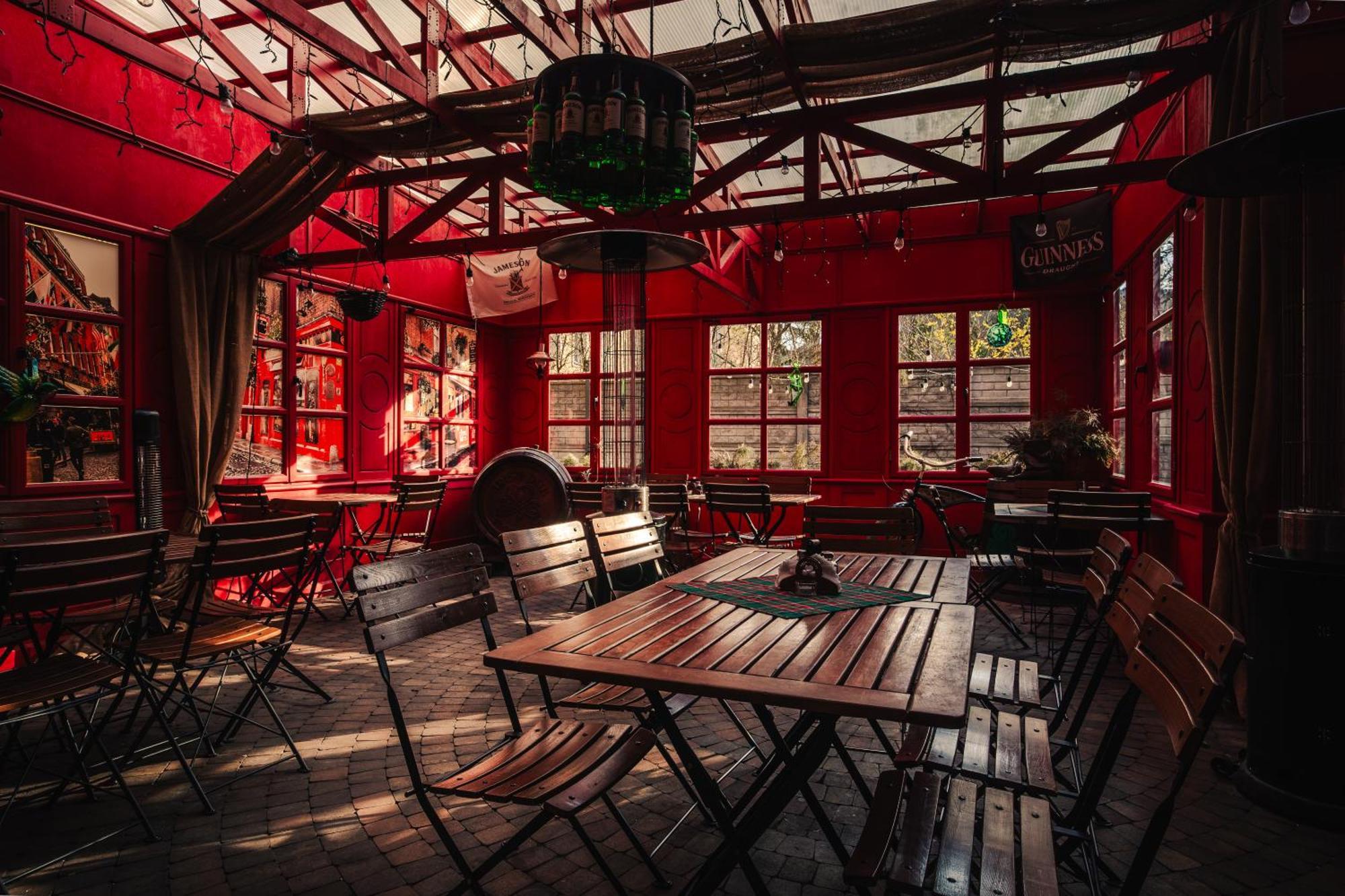 Shoemaker Irish Pub & Accommodation Kielce Ngoại thất bức ảnh
