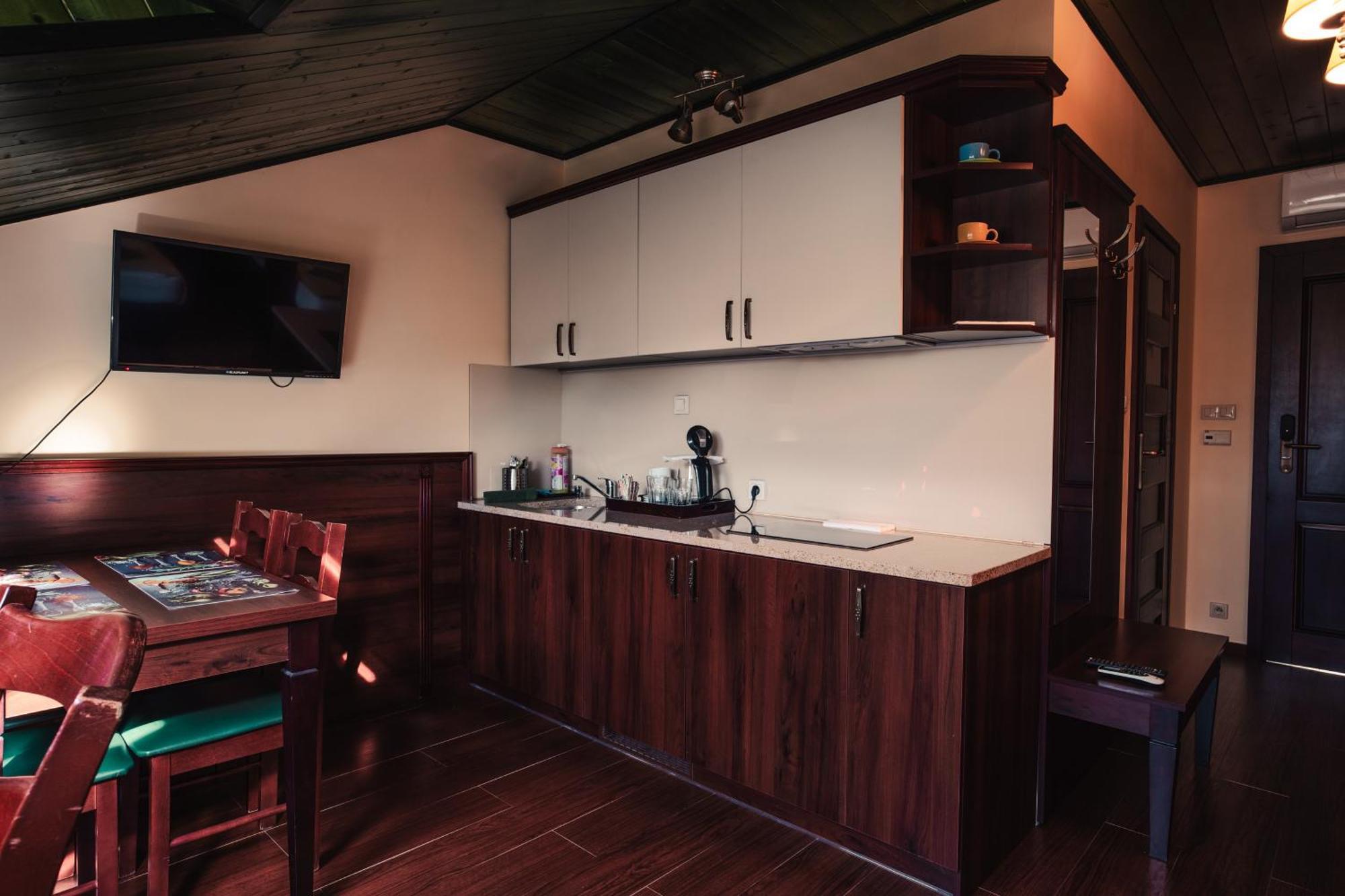 Shoemaker Irish Pub & Accommodation Kielce Ngoại thất bức ảnh