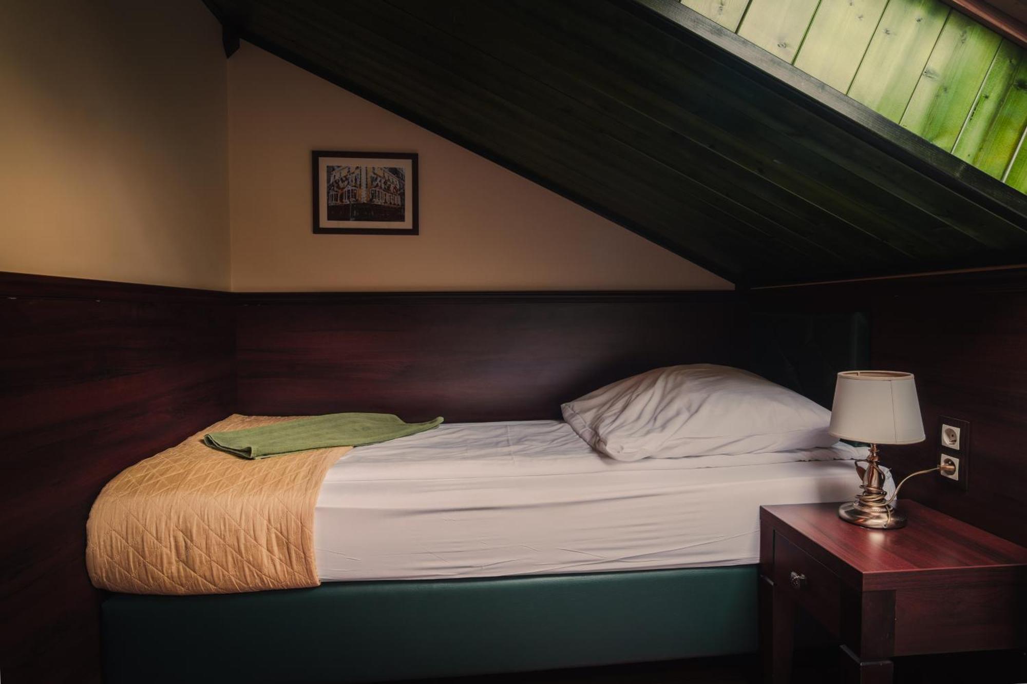 Shoemaker Irish Pub & Accommodation Kielce Ngoại thất bức ảnh