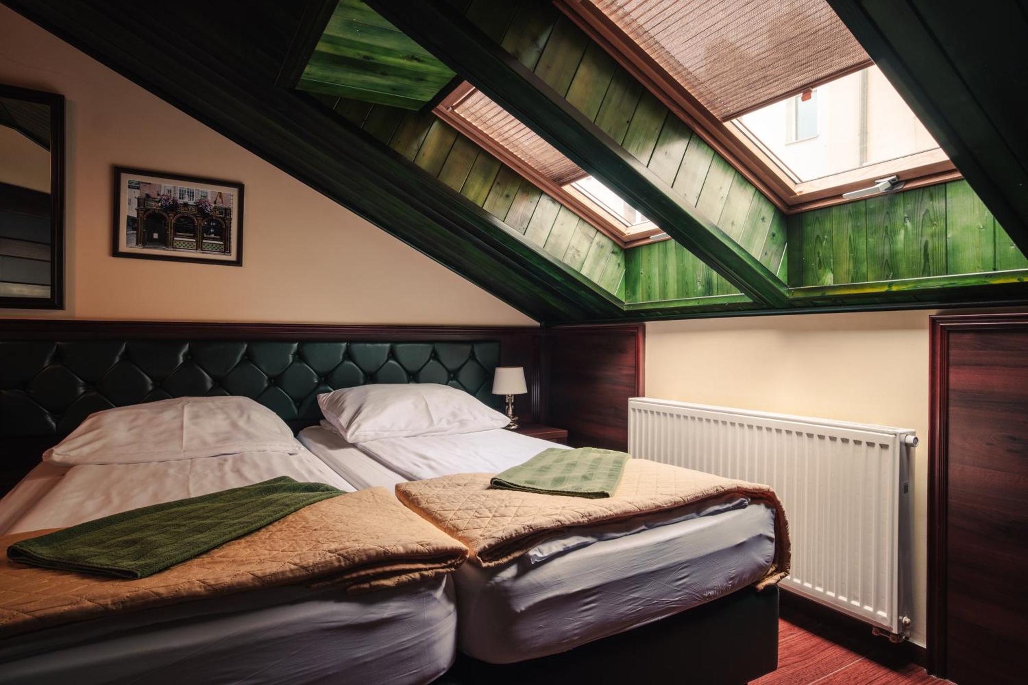 Shoemaker Irish Pub & Accommodation Kielce Ngoại thất bức ảnh